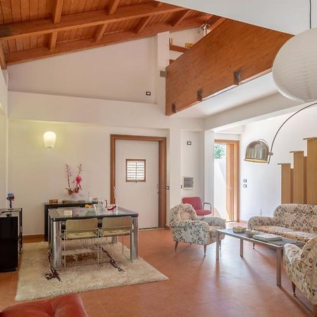 Villa Mendolia Ai Caracoli Termini Imerese Exterior foto